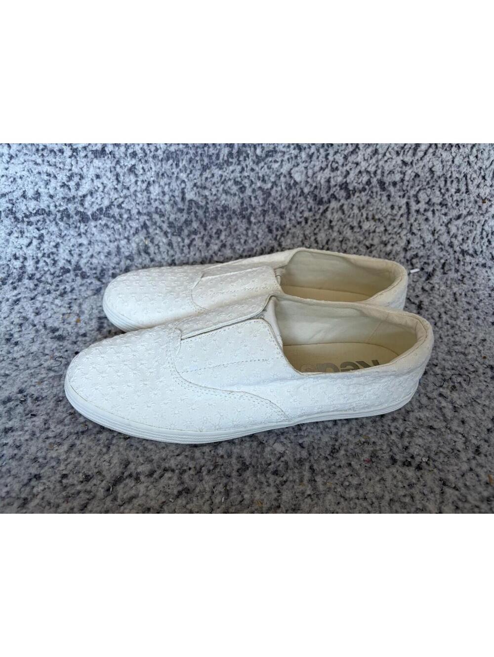 Keds Champion Eyelet slip-on sneakers Size 8.5M KW-RNCVO-5
